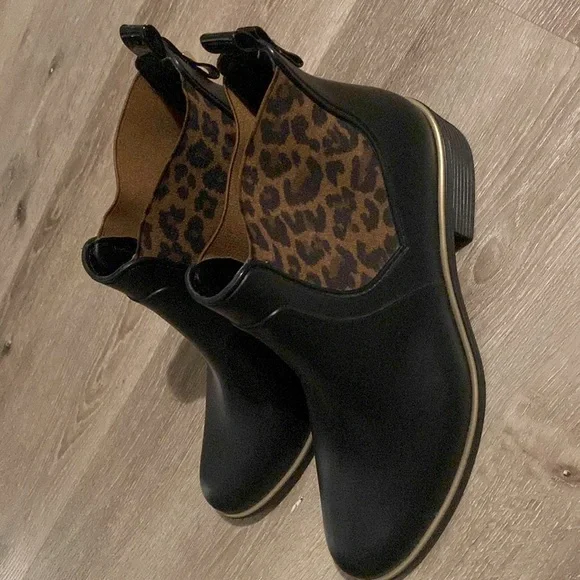 EUC [kate spade] Cheetah Print Black Ankle Bootie Rainboots Women’s Sz 9.0 - Picture 5 of 13
